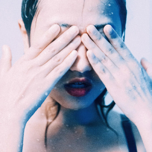 日本三级黄色片BXXX
